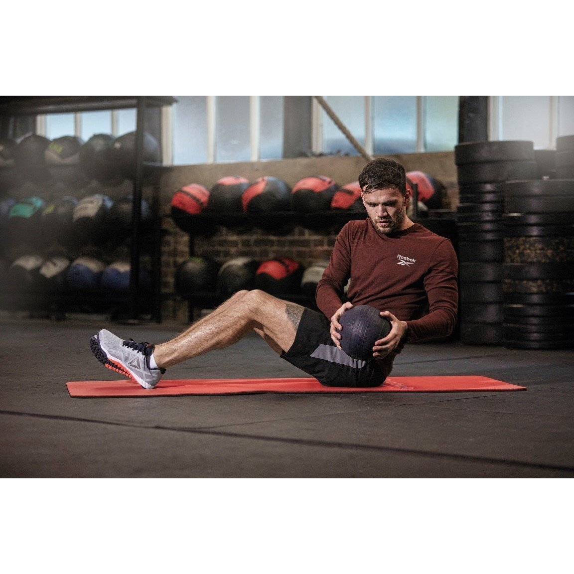 Gimnastikos kilimėlis REEBOK RSMT-40030RD 173x61x0,8cm Red 4 Gimnastikos kilimėlis REEBOK RSMT-40030RD 173x61x0,8cm Red 4