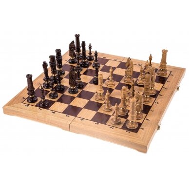 Ąžuoliniai šachmatai Royal De Lux, 65 cmŠachmatai Royal DE LUX 650x325x80mm, karalius 130mm ąžuoliniai (Ekskliuzyvas)